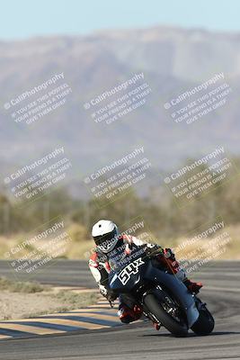 media/Dec-04-2025-Racers Edge (Thu) [[5ebc9f124d]]/3-B Group/1-Session 1 (Turn 7)/